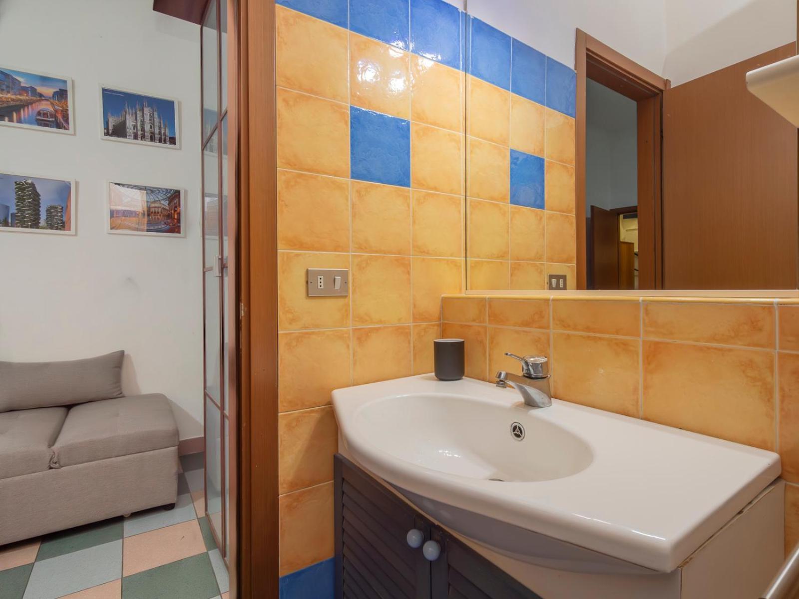 New Apartment In Downtown Close To Duomo ミラノ エクステリア 写真